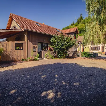 Сasa de vacaciones Cosy With Private Garden